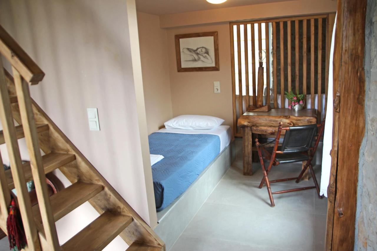 Laini Guest Houses Kouloukouthiana Екстер'єр фото